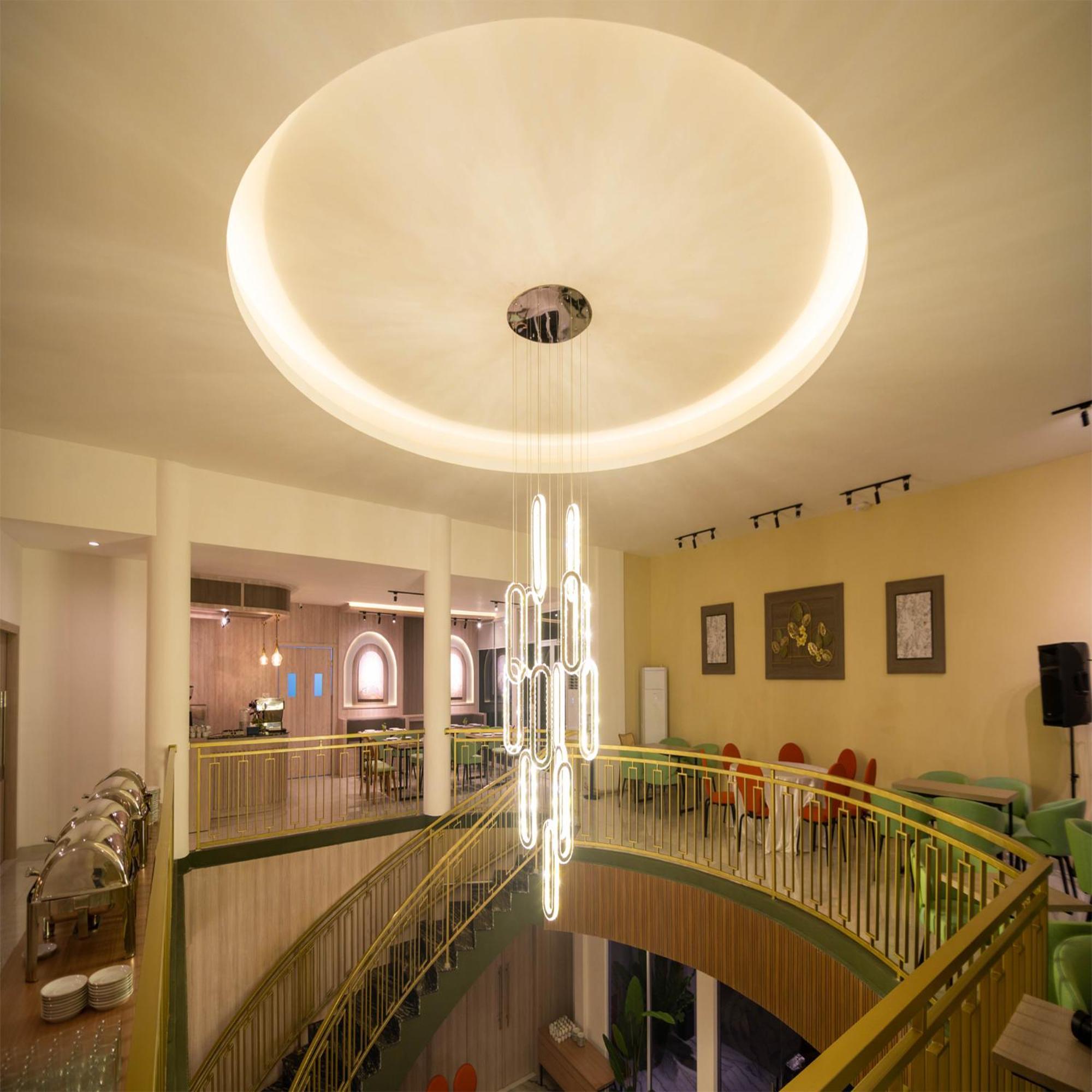 Yulia Hotel Managed By Hig Gorontalo Kültér fotó