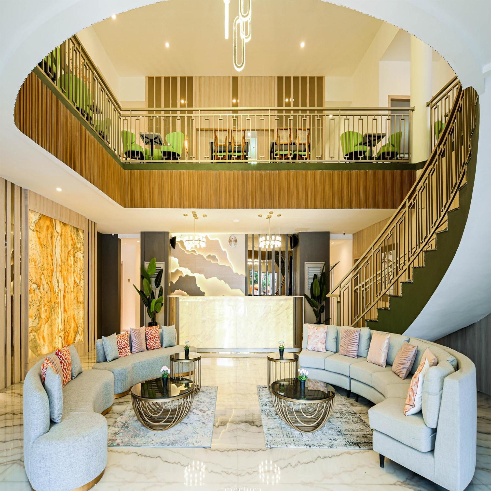 Yulia Hotel Managed By Hig Gorontalo Kültér fotó